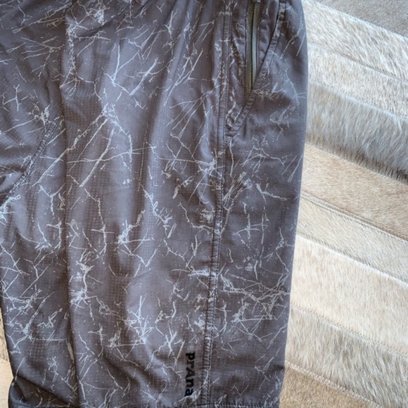 prAna Heiro 8" Short - Picture 4 of 5